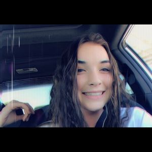 Meet your Posher, Kaylee